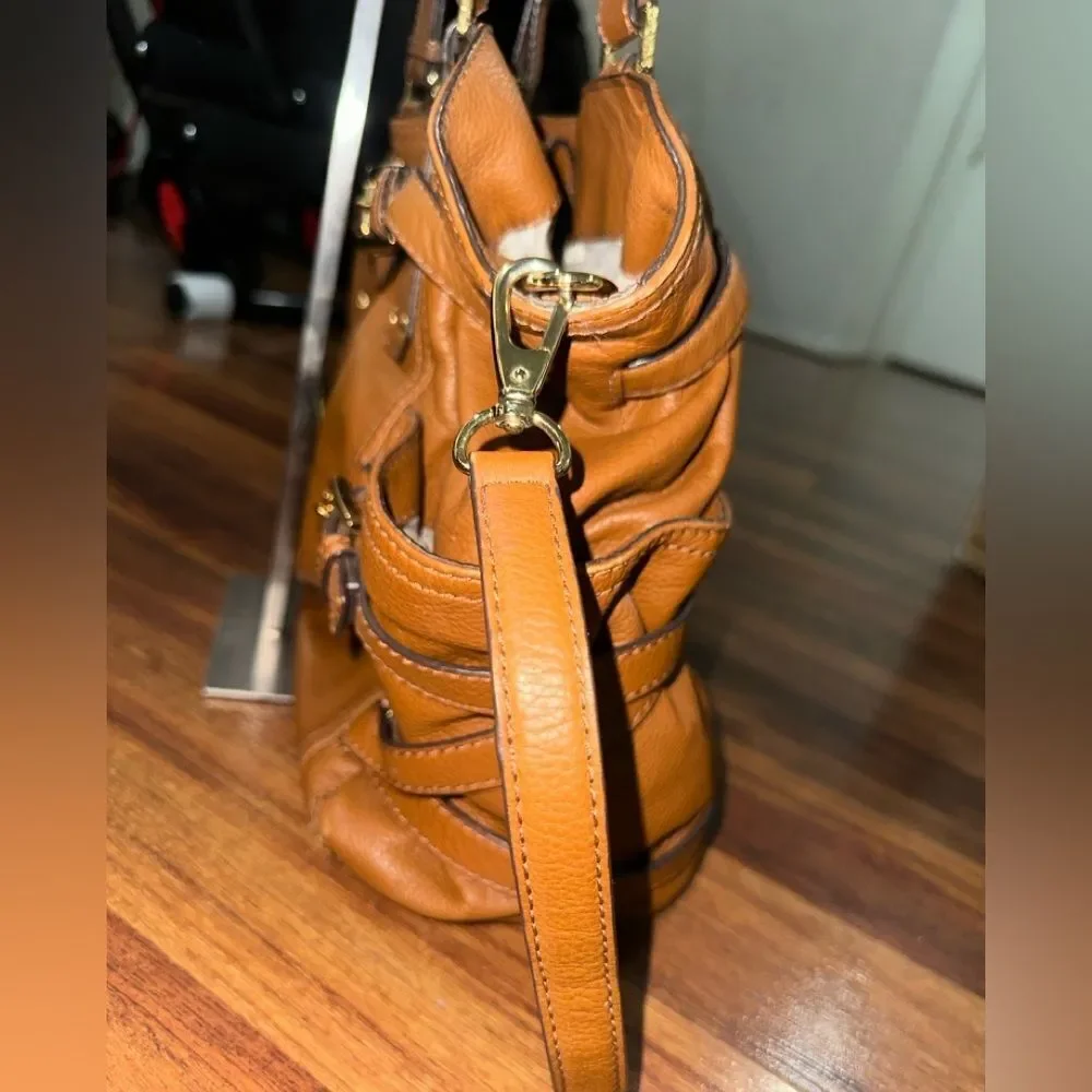 Michael Kors Gansevoort Leather Large NS Tote Luggage